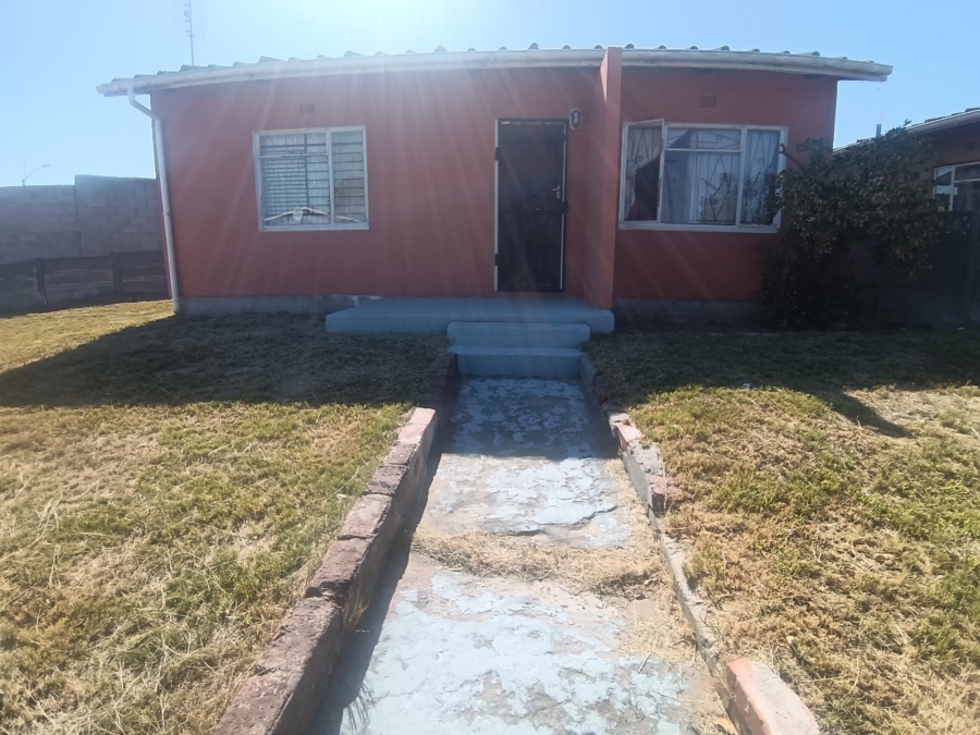 2 Bedroom Property for Sale in Uitsig Western Cape